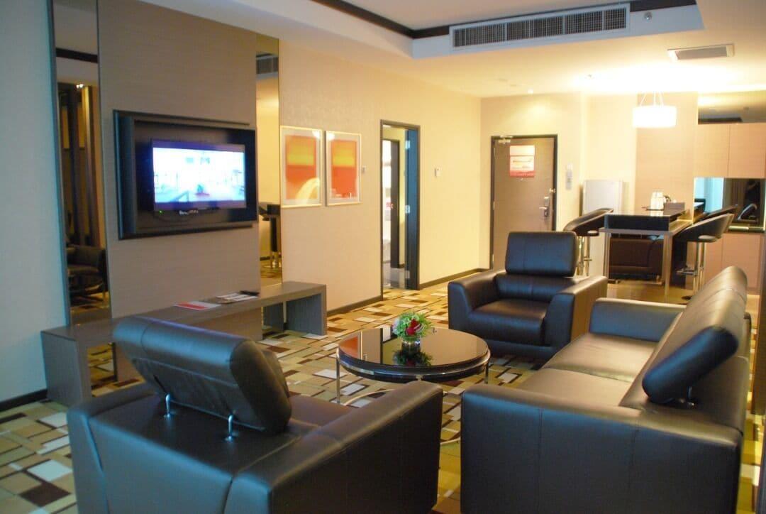 Grand Paragon 4*