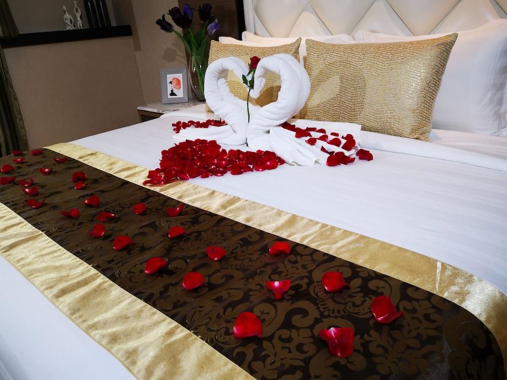 Hotel Grand Paragon