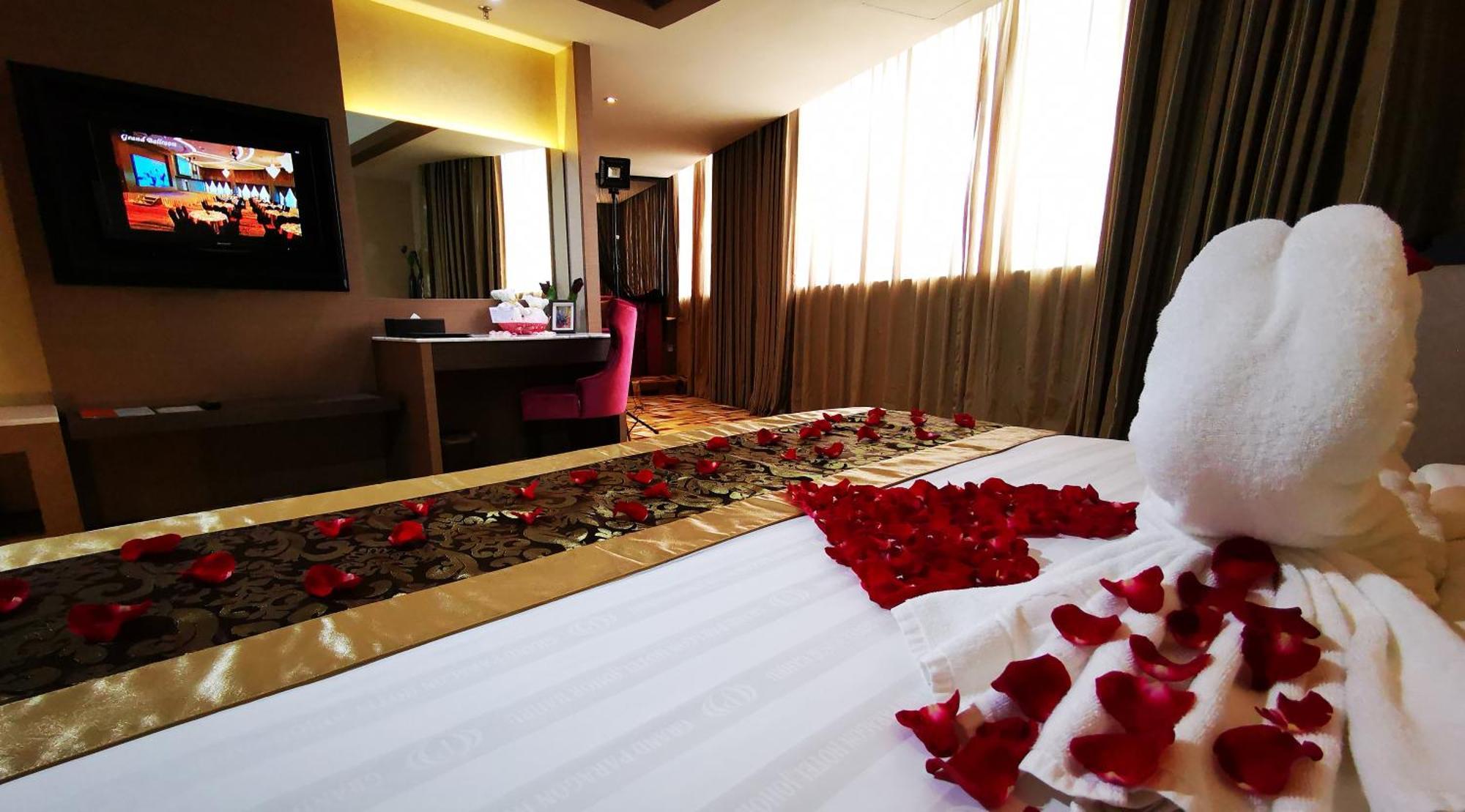 Hotel Grand Paragon