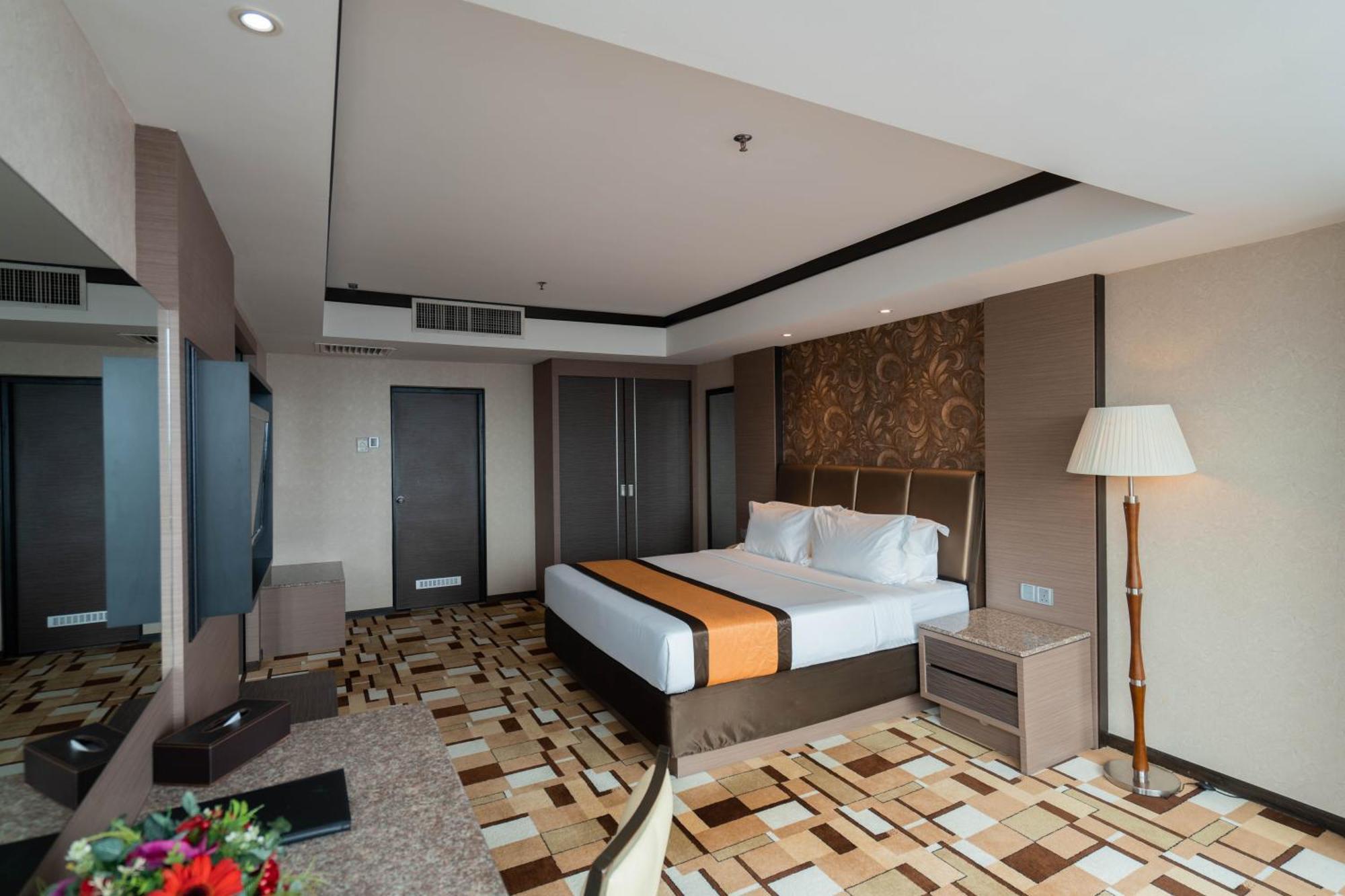 Grand Paragon Johor Bahru