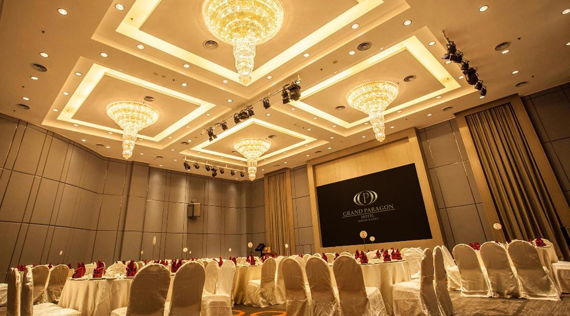 Grand Paragon Hotel